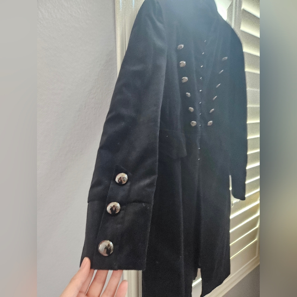 Newport News Elegant Black Military-Style Women's Coat - Picture 5 of 14